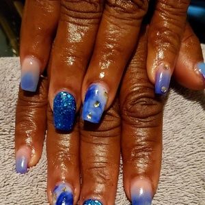 Meet your Posher, Angela